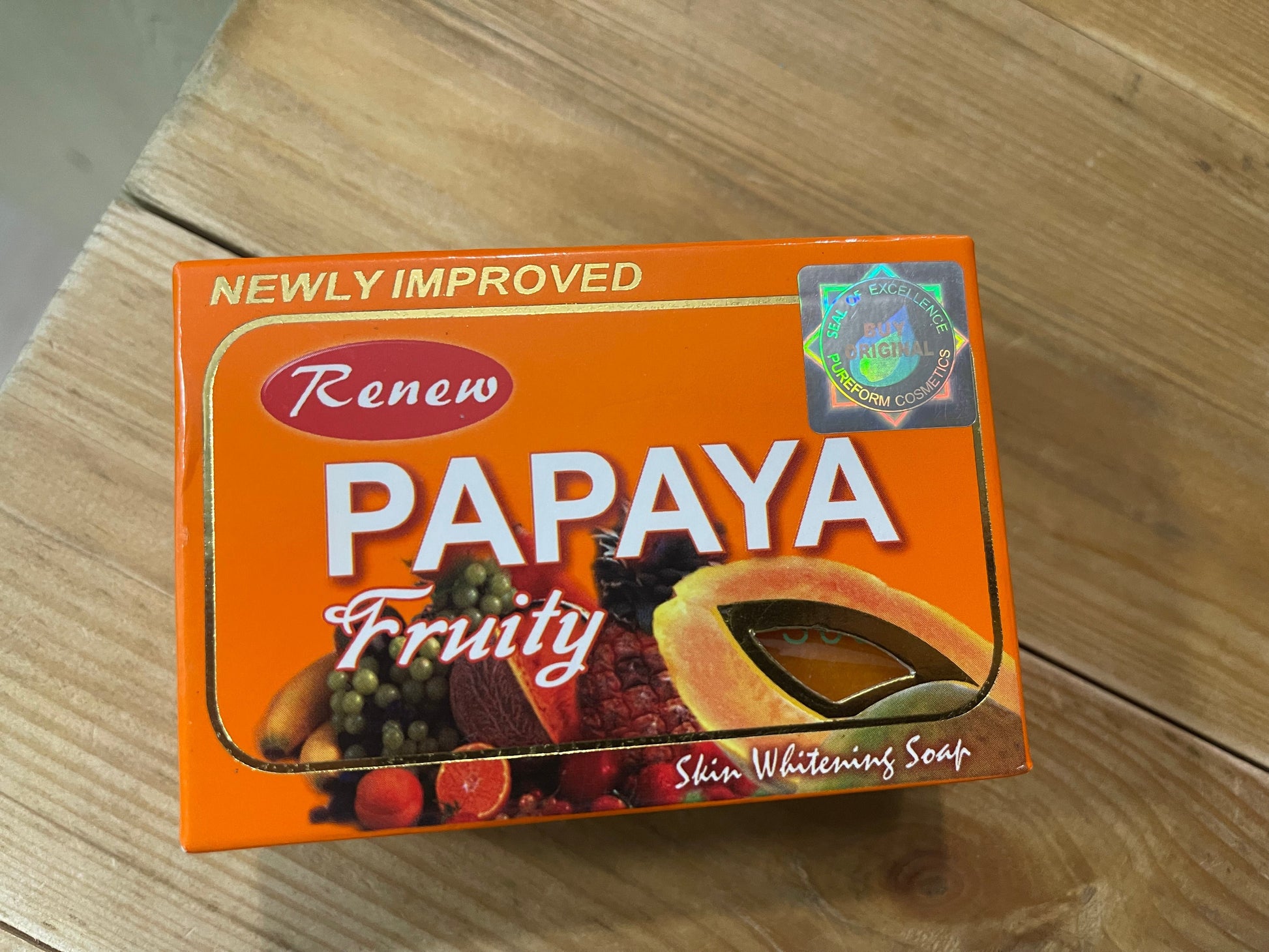 Likas Papaya - Savon Éclaircissant à la Papaye - MARIVIC MART
