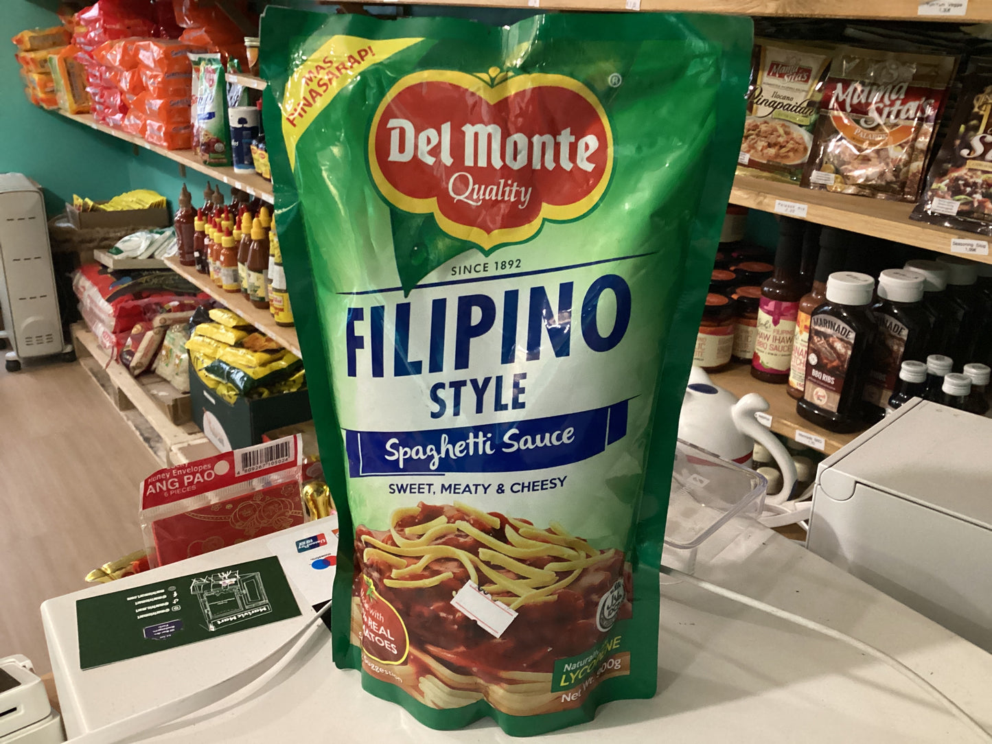 Del Monte FILIPINO STYLE SPAGHETTI SAUCE(sweet,meaty and cheesy)900g