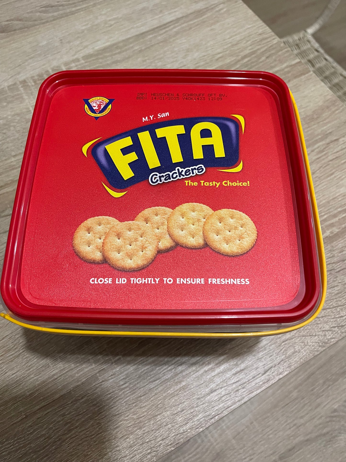 Fita crackers - MARIVIC MART